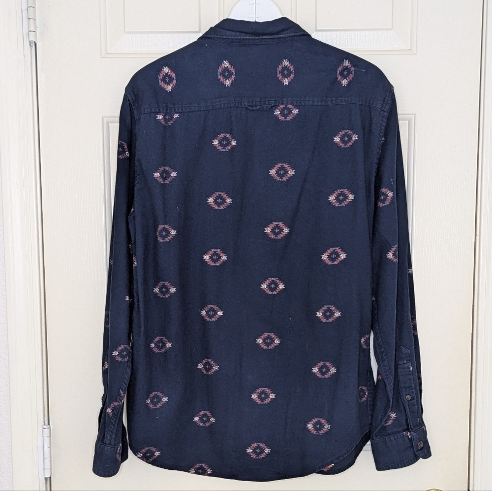 VTG Urban Pipeline Ultimate Flannel Shirt Navy Aztec Native American Print M - Picture 2 of 11